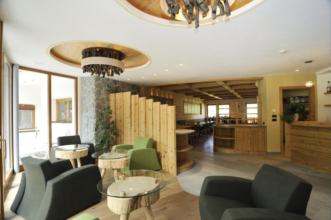 Hotel Chalet Dlaces Сельва-ди-Валь-Гардена Экстерьер фото