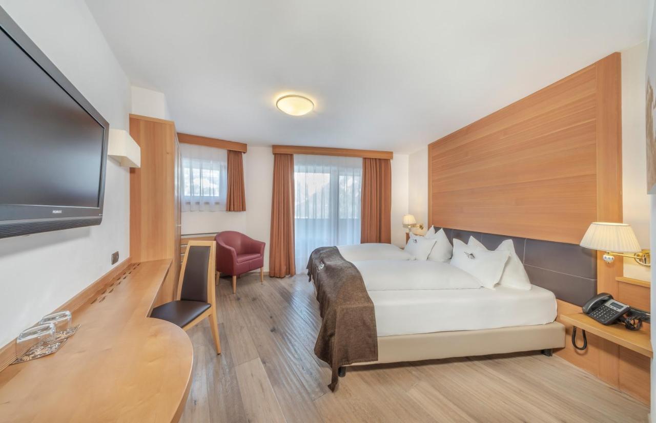 Hotel Chalet Dlaces Сельва-ди-Валь-Гардена Экстерьер фото