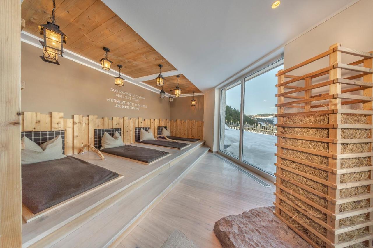 Hotel Chalet Dlaces Сельва-ди-Валь-Гардена Экстерьер фото