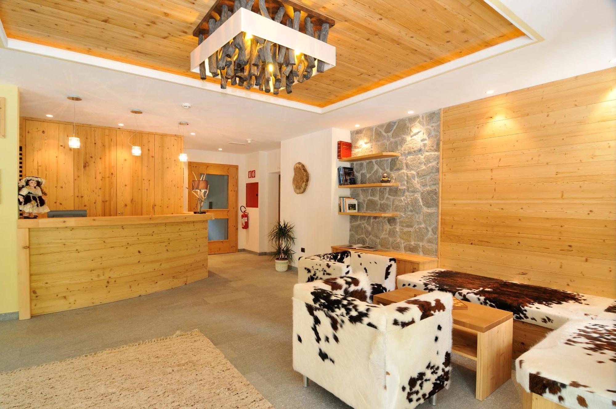 Hotel Chalet Dlaces Сельва-ди-Валь-Гардена Экстерьер фото